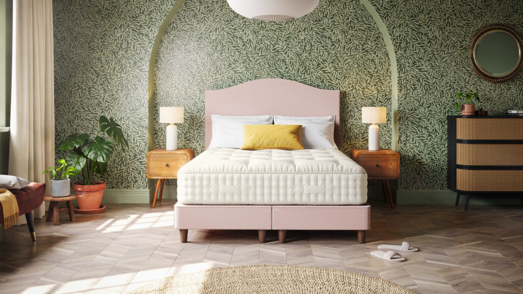 3 rower with Sudeley headboard in Seven Blossom